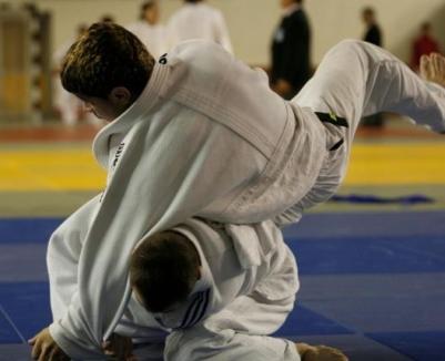Tinerii judoka orădeni au obţinut şapte clasări pe podium la Cupa Transilvania